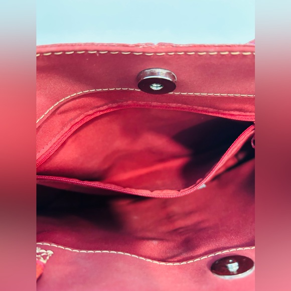 Wilson’s Leather Vintage Red Handbag Zippered Inside Pocket/Magnetic EUC - Picture 5 of 7